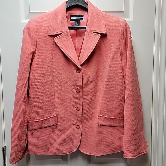 Requirements Jackets & Blazers - Requirements Coral Blazer 4 Button Size 16 Soft Stylish Office Workwear Casual